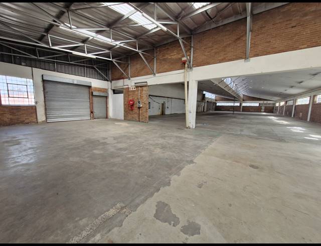1,563M² WAREHOUSE FOR SALE IN BENROSE